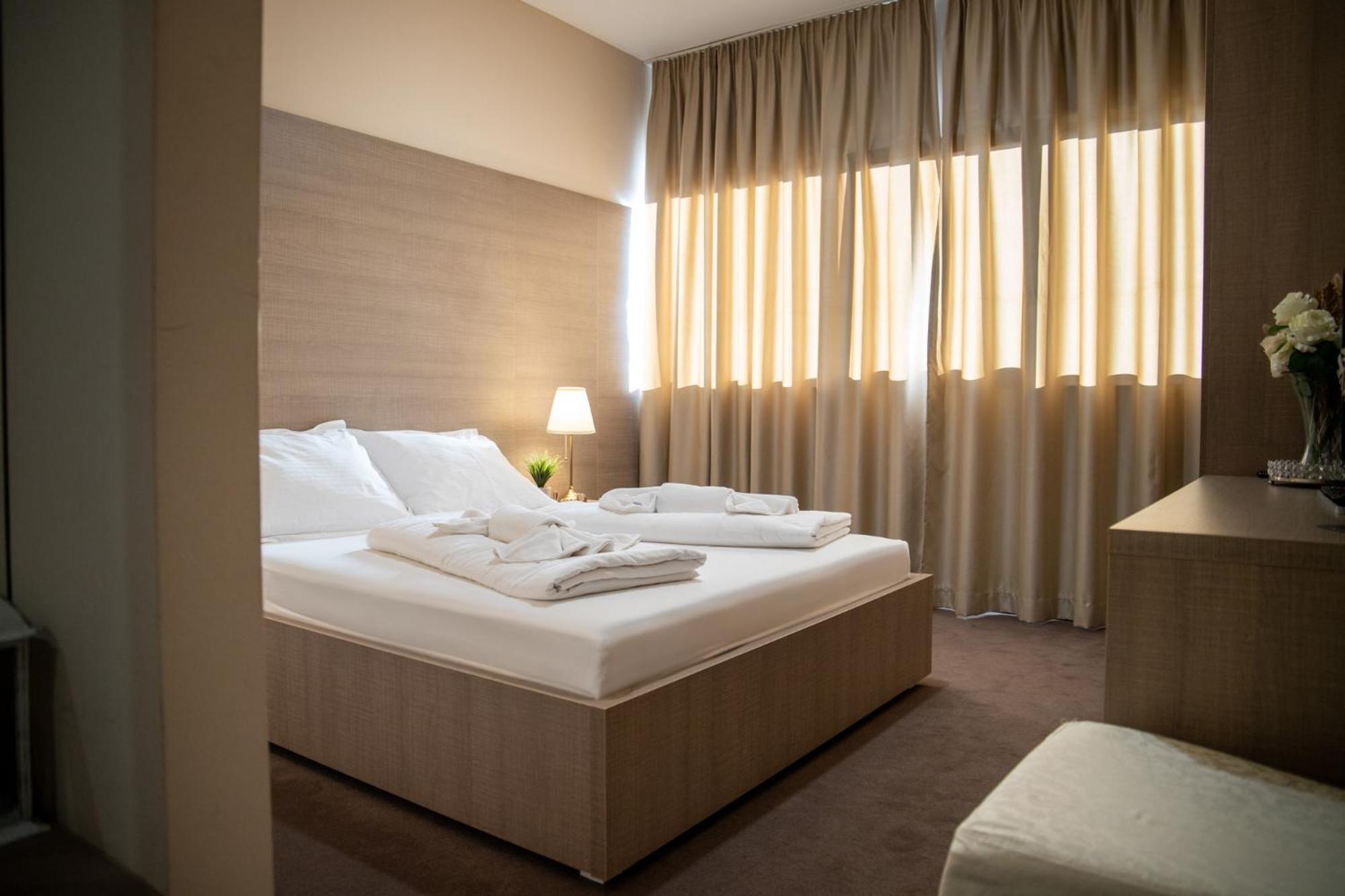Hotel Narenta Metkovic Bagian luar foto